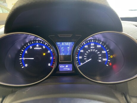 Hyundai Veloster 1.6 GDi Sport Euro 5 4dr 25