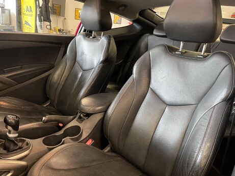Hyundai Veloster 1.6 GDi Sport Euro 5 4dr 29
