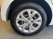 Hyundai i10 1.0 SE Euro 5 5dr 26