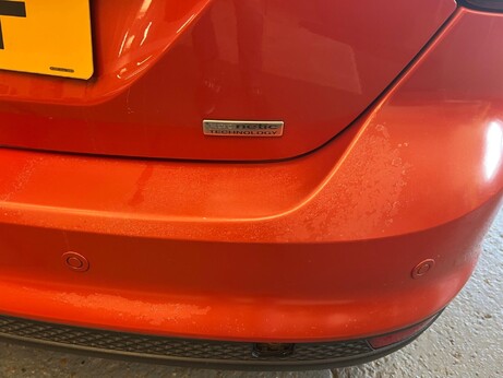 Ford Focus 1.0T EcoBoost Titanium Euro 5 (s/s) 5dr 3