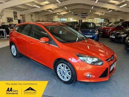 Ford Focus 1.0T EcoBoost Titanium Euro 5 (s/s) 5dr