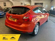Ford Focus 1.0T EcoBoost Titanium Euro 5 (s/s) 5dr 9