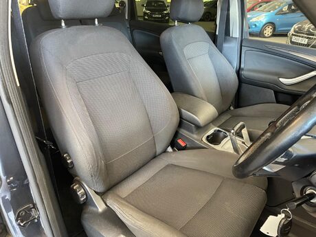 Ford S-Max 2.0 Titanium 5dr 13