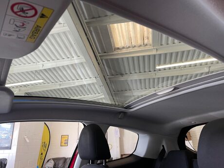 Peugeot 208 1.2 VTi PureTech Style Euro 6 3dr 34