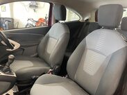 Ford Ka 1.2 Titanium Euro 4 3dr 24
