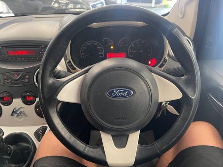 Ford Ka 1.2 Titanium Euro 4 3dr 23