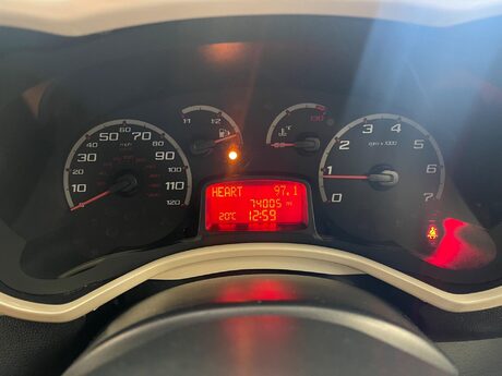 Ford Ka 1.2 Titanium Euro 4 3dr 21