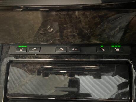 BMW 6 Series 4.8 650i V8 Sport Auto Euro 4 2dr 25