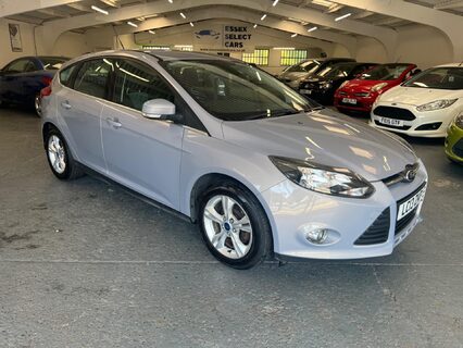 Ford Focus 1.0T EcoBoost Zetec Euro 5 (s/s) 5dr