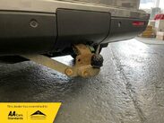 Land Rover Discovery 3.0 SD V6 XS Auto 4WD Euro 5 5dr 5