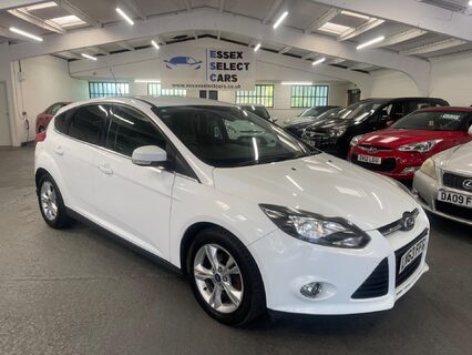 Ford Focus 1.0T EcoBoost Zetec Euro 5 (s/s) 5dr