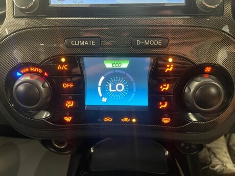 Nissan Juke 1.6 DIG-T Nismo RS Euro 6 5dr 37