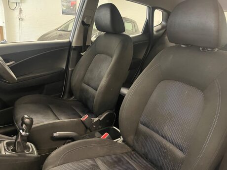 Hyundai ix20 1.4 Classic Euro 5 (s/s) 5dr 27