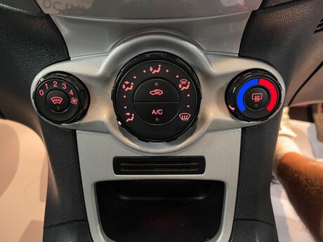 Ford Fiesta 1.4 TDCi Zetec 5dr 10