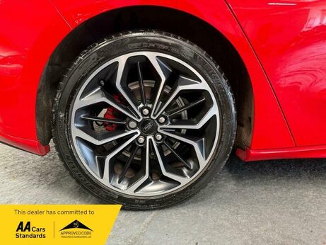 Ford Focus 1.0T EcoBoost ST-Line X Euro 6 (s/s) 5dr 3