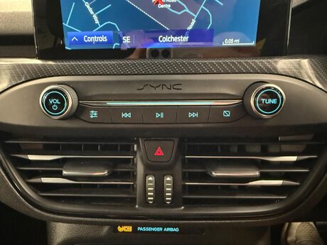 Ford Focus 1.0T EcoBoost ST-Line X Euro 6 (s/s) 5dr 23