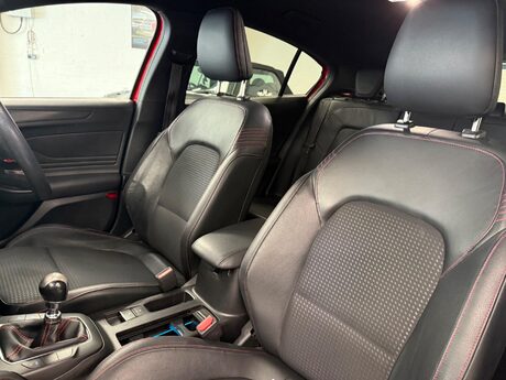 Ford Focus 1.0T EcoBoost ST-Line X Euro 6 (s/s) 5dr 19