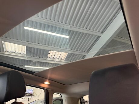 Land Rover Range Rover Evoque 2.2 SD4 Pure 4WD Euro 5 (s/s) 5dr 37