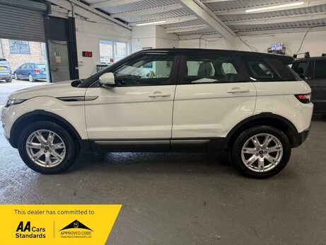 Land Rover Range Rover Evoque 2.2 SD4 Pure 4WD Euro 5 (s/s) 5dr 4