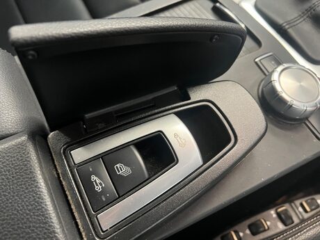 Mercedes-Benz E Class 2.1 E220 CDI BlueEfficiency Sport Cabriolet G-Tronic+ Euro 5 (s/s) 2dr 34