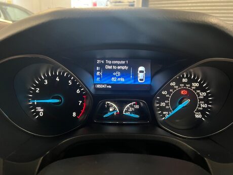 Ford Focus 1.0T EcoBoost ST-Line Euro 6 (s/s) 5dr 28