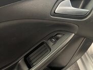 Ford Focus 1.0T EcoBoost ST-Line Euro 6 (s/s) 5dr 20