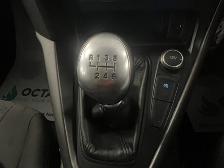 Ford Focus 1.0T EcoBoost ST-Line Euro 6 (s/s) 5dr 10