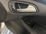 Ford Focus 1.0T EcoBoost ST-Line Euro 6 (s/s) 5dr 14