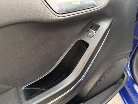 Ford Fiesta 1.0T EcoBoost Zetec Euro 6 (s/s) 5dr 16