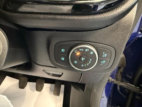 Ford Fiesta 1.0T EcoBoost Zetec Euro 6 (s/s) 5dr 11