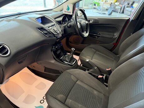 Ford Fiesta 1.0T EcoBoost Zetec Euro 6 (s/s) 5dr 29