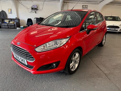 Ford Fiesta 1.0T EcoBoost Zetec Euro 6 (s/s) 5dr 2