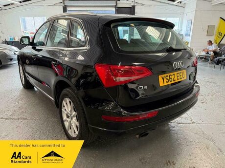 Audi Q5 2.0 TDI SE quattro Euro 5 (s/s) 5dr 4