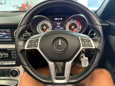 Mercedes-Benz SLK 1.8 SLK200 BlueEfficiency AMG Sport G-Tronic+ Euro 5 (s/s) 2dr 34