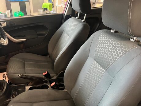 Ford Fiesta 1.25 Zetec 3dr 28