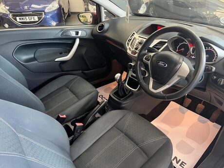 Ford Fiesta 1.25 Zetec 3dr 29
