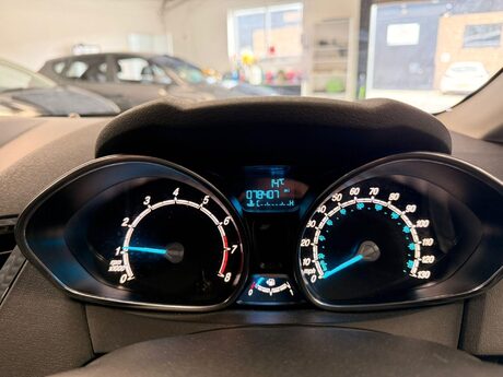 Ford Fiesta 1.0T EcoBoost Zetec Euro 5 (s/s) 5dr 31