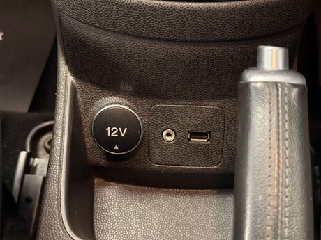 Ford Fiesta 1.0T EcoBoost Zetec Euro 5 (s/s) 5dr 17