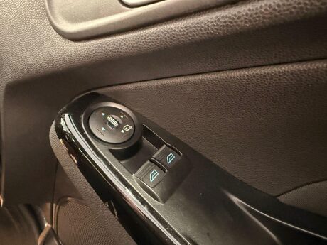 Ford Fiesta 1.0T EcoBoost Zetec Euro 5 (s/s) 5dr 20