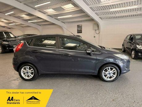 Ford Fiesta 1.0T EcoBoost Zetec Euro 5 (s/s) 5dr 7