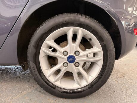 Ford Fiesta 1.0T EcoBoost Zetec Euro 5 (s/s) 5dr 23