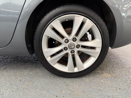 Vauxhall Zafira 1.4i Turbo SRi Euro 6 5dr 25