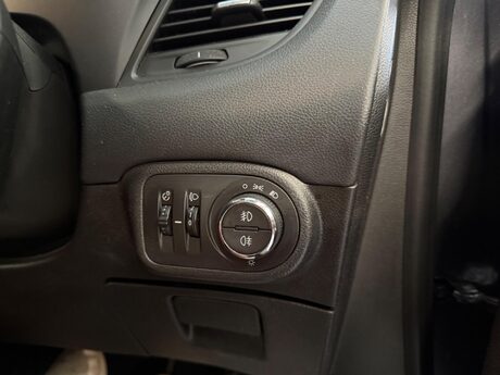 Vauxhall Zafira 1.4i Turbo SRi Euro 6 5dr 14