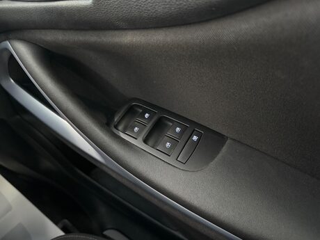 Vauxhall Zafira 1.4i Turbo SRi Euro 6 5dr 21