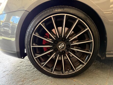 Volkswagen Golf 2.0 TFSI GTI 5dr 27