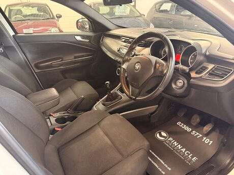 Alfa Romeo Giulietta 1.4 TB MultiAir Collezione Euro 5 (s/s) 5dr 11