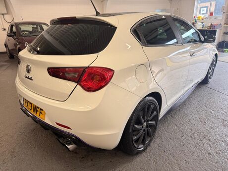 Alfa Romeo Giulietta 1.4 TB MultiAir Collezione Euro 5 (s/s) 5dr 8