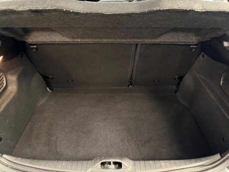 Peugeot 208 1.2 PureTech GT Line Euro 6 (s/s) 5dr 32