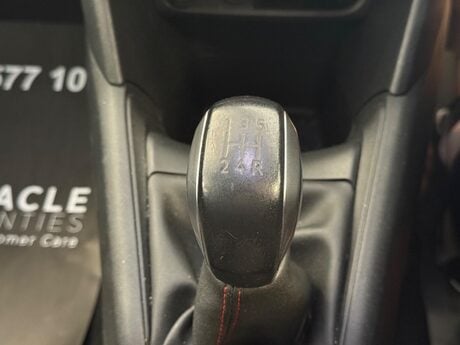 Peugeot 208 1.2 PureTech GT Line Euro 6 (s/s) 5dr 9
