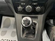 Vauxhall Zafira 1.6 16V Exclusiv Euro 5 5dr 8